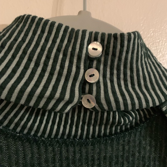🌳EUC Free People Beach Green Striped Top Sz Sm🌳 - Picture 3 of 5